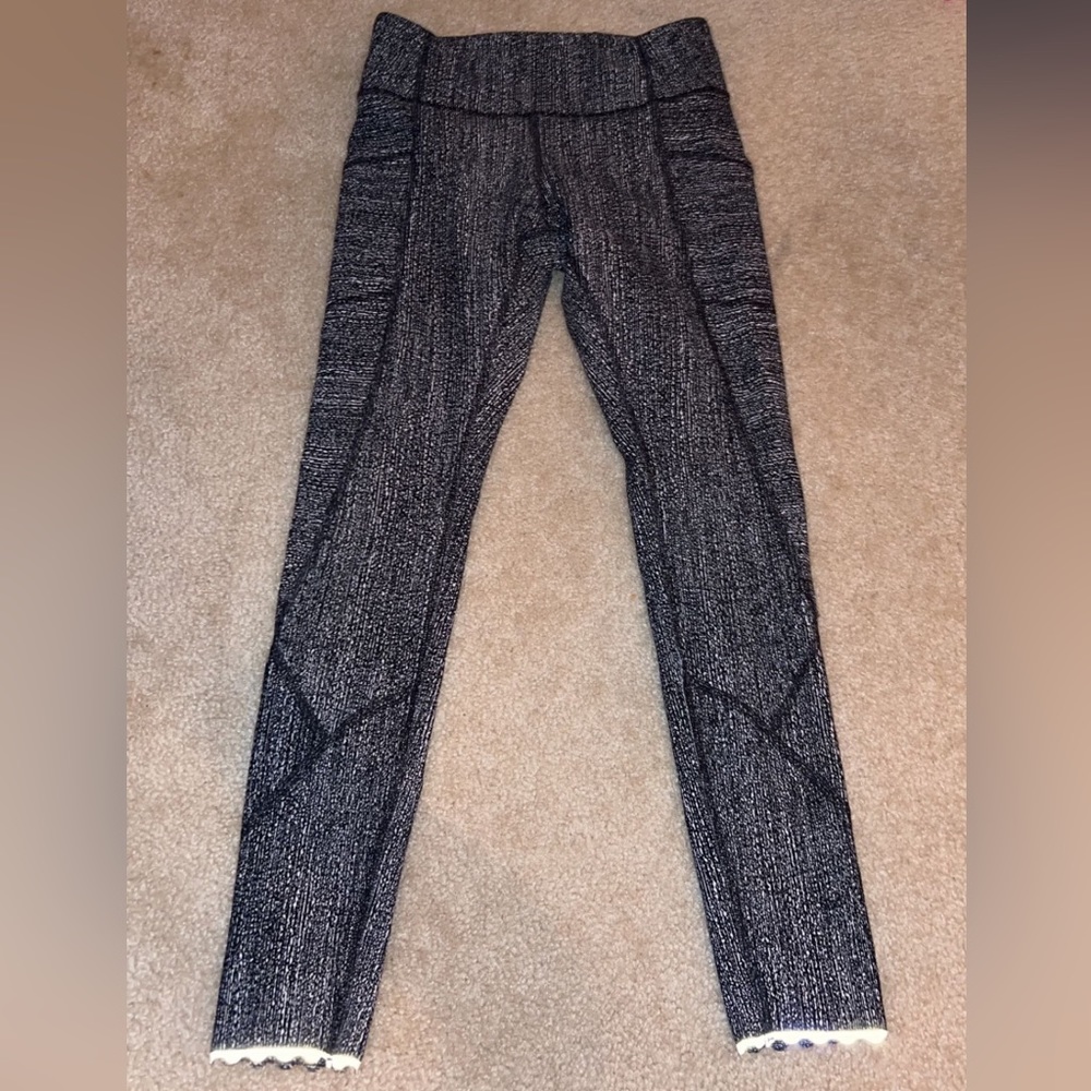 COPY - Lululemon Leggings, shorter legged
